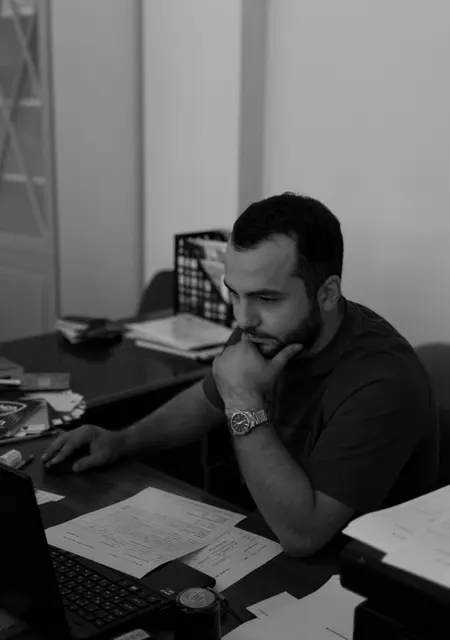 Алексан из Амстердама, ищу на сайте знакомства на одну ночь