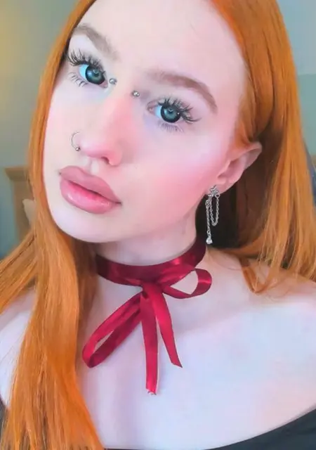 Kate из Стокгольма, ищу на сайте знакомства на одну ночь