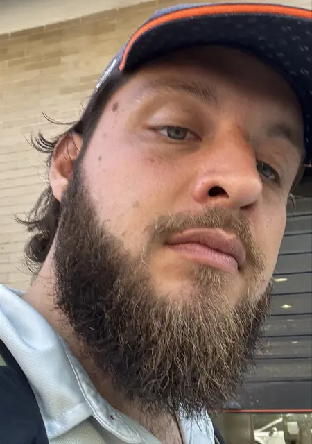 Luis de Sevilla, tengo 28 años, listo para conocer para lío de una noche