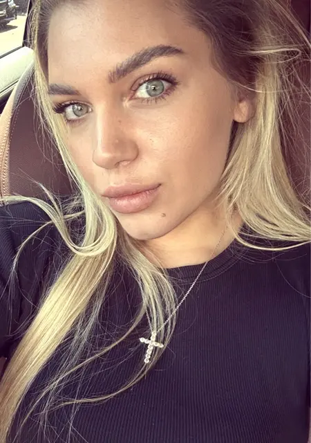 Я Anna, 24, из Одессы, ищу знакомства без обязательств