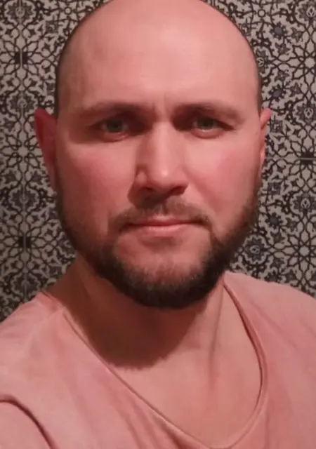 Я Павел, 49, из Бердичева, ищу знакомства без обязательств