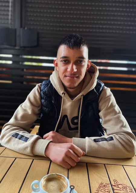 Denis из Рима, ищу на сайте знакомства на одну ночь