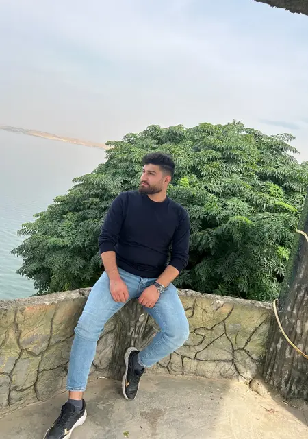 Я Rezo, 29, из Линца, ищу знакомства без обязательств