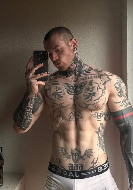 Я Денис, 27, из Тернополя, ищу знакомство для совместных путешествий