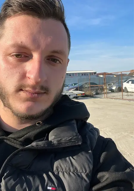 Silvian из Бухареста, ищу на сайте знакомства на одну ночь