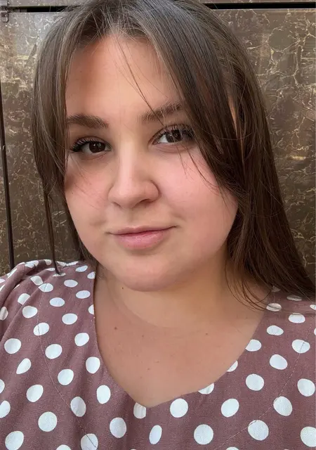 Елизавета з Одеси, шукаю на сайті приємне проведення часу