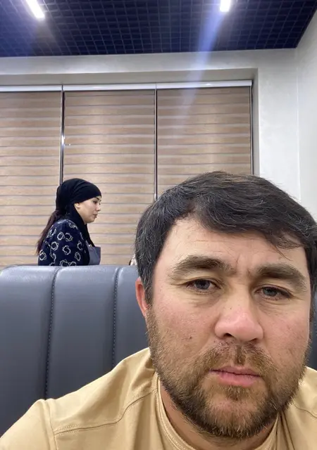 Валиджон из Кофарнихона, мне 39, познакомлюсь для дружбы