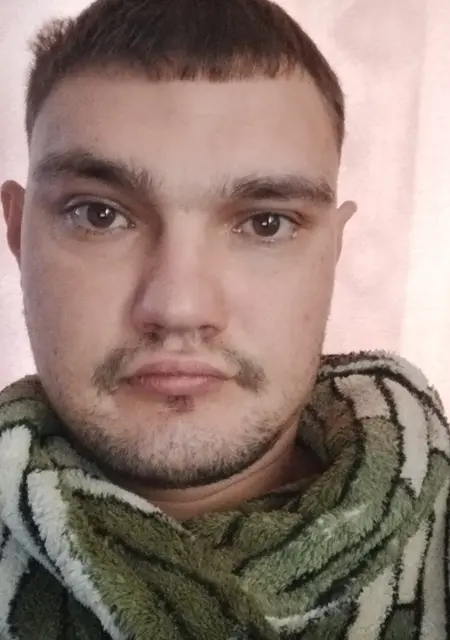 Владислав из Бердянска, мне 30, познакомлюсь для дружбы