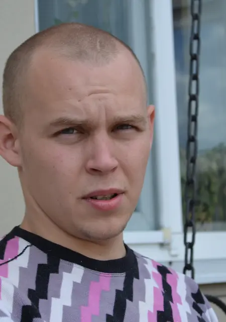 Я Александр, 31, из Белицкого, ищу знакомства на одну ночь