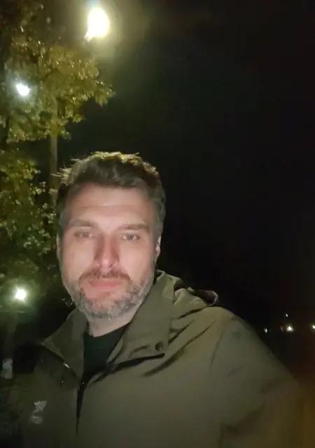 Евгений из Мозыря, мне 40, познакомлюсь без обязательств