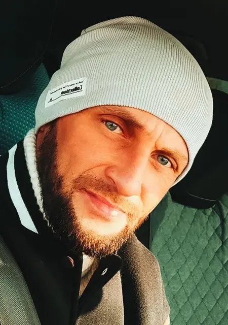 Анатолий из Бердичева, мне 39, познакомлюсь для постоянных отношений