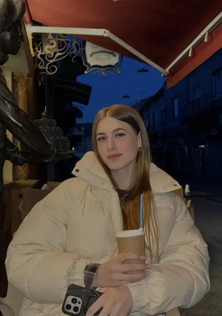 Рита з Києва, шукаю на сайті знайомства без зобов'язань