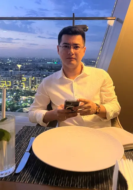 Sherzod из Ташкента, мне 26, познакомлюсь на одну ночь