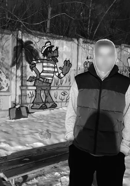 Кирилл из Парижа, мне 18, познакомлюсь для постоянных отношений