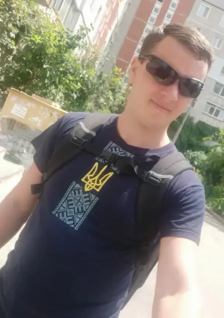 Игорь из Эссного, мне 35, познакомлюсь на одну ночь