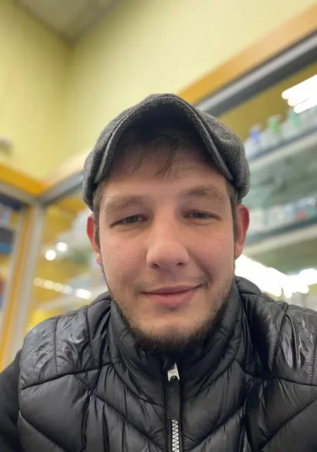 Дмитрий з Харкова, мені 28 років, познайомлюсь на одну ніч