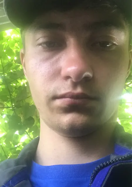 Саша з Білої Церкви, мені 19 років, познайомлюсь на одну ніч