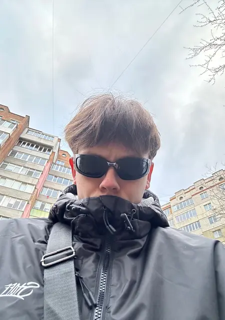 Я Женя, 19, знакомлюсь без обязательств в Хмельницком