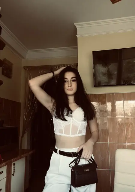 Анастасія из Киева, мне 19, познакомлюсь для приятного времяпровождения