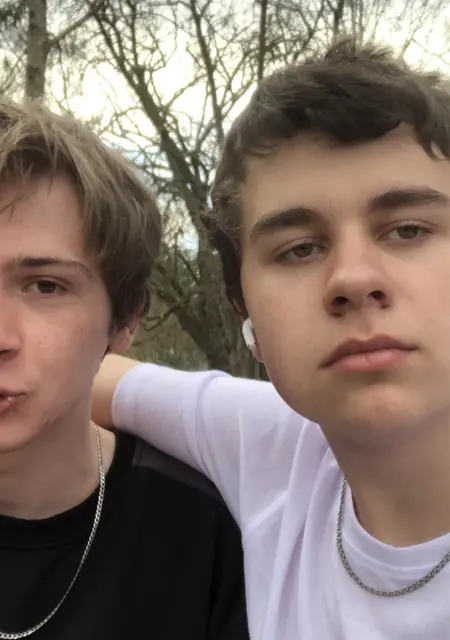 Pascha из Базеля, ищу на сайте знакомства без обязательств