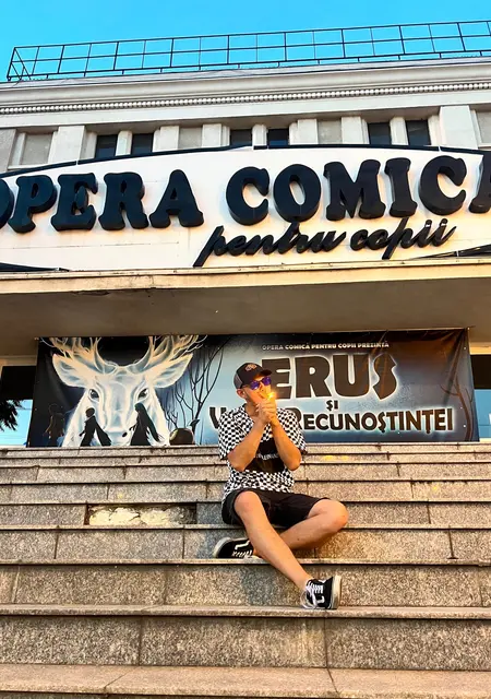 Gabriel из Тыргу-муреша, мне 24, познакомлюсь для дружбы