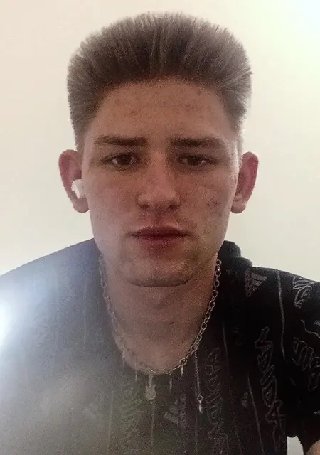 Сергей из Варшавы, мне 24, познакомлюсь на одну ночь