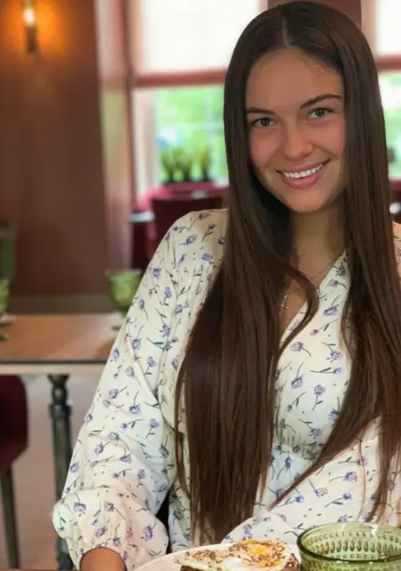 Daria from Manchester, looking for chat