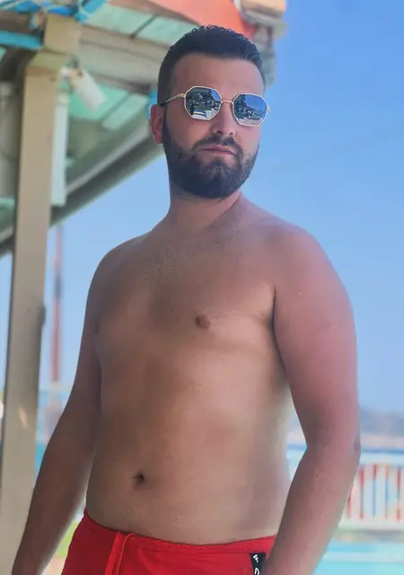 Moderated из Бухареста, мне 29, познакомлюсь для открытые отношения