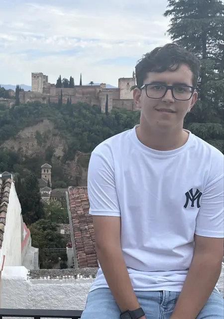 Soy Rodrigo, 18 años, conociéndome para chatear en Madrid