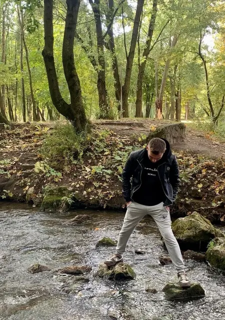 Андрій з Тернополя, шукаю на сайті відкриті стосунки