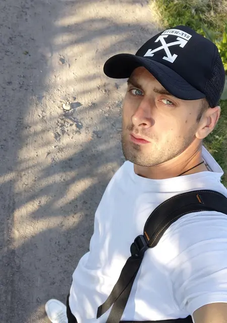 Александр из Киева, мне 31, познакомлюсь на одну ночь