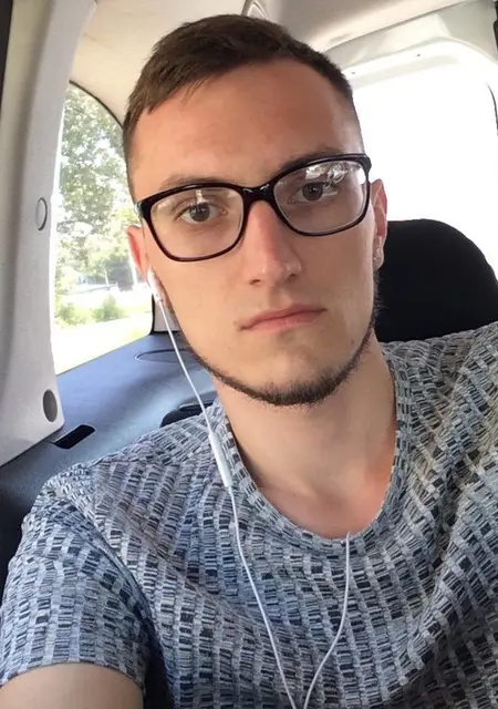 Roman Kalchuk з Житомира, шукаю на сайті знайомства без зобов'язань