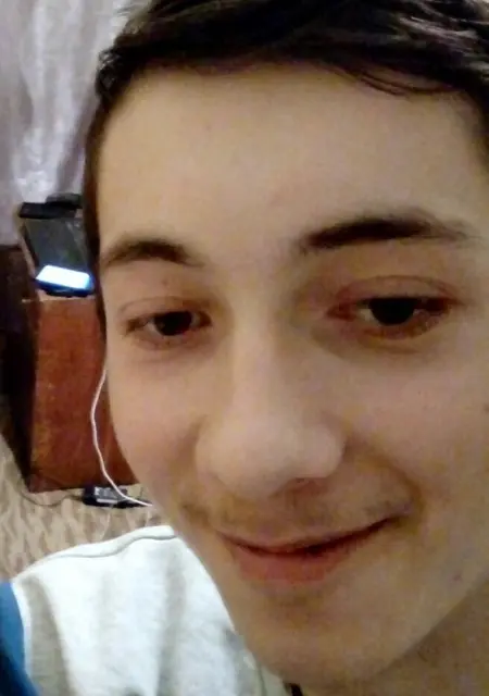 Я Артур, 28, знакомлюсь на одну ночь в Львове