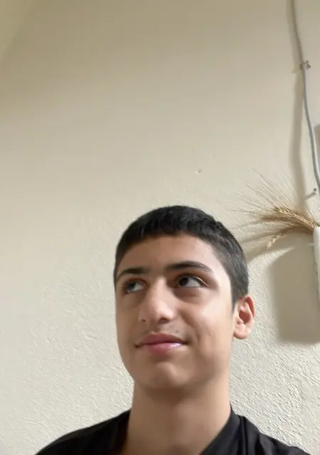 Я Ege, 19, знакомлюсь для дружбы в Адане