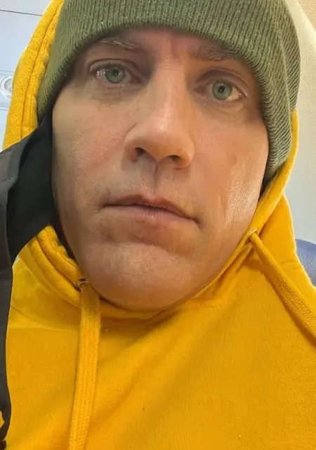 Я Михаил, 32, знакомлюсь на одну ночь в Париже