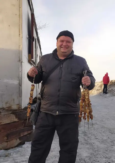 Я Евгений, 43, из Темиртау, ищу знакомство для приятного времяпровождения