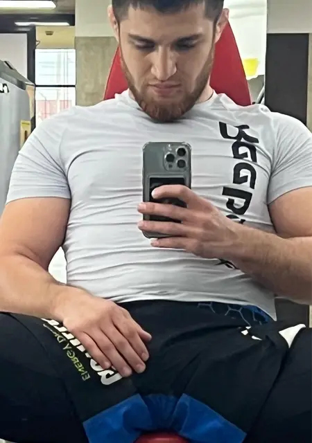 Я Гусейн, 26, из Бангкока, ищу знакомства без обязательств