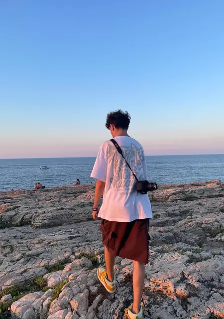 Я Nico, 25, из Валенсии, ищу знакомства без обязательств