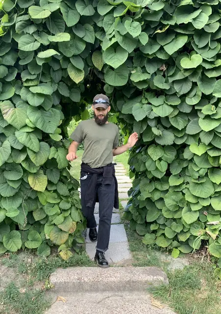 Я Макс, 27, из Херсона, ищу знакомства без обязательств