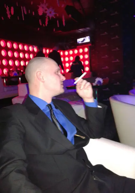 Даниил из Херсона, мне 36, познакомлюсь для приятного времяпровождения