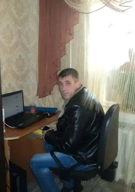 Василий з Сум, шукаю на сайті знайомства без зобов'язань