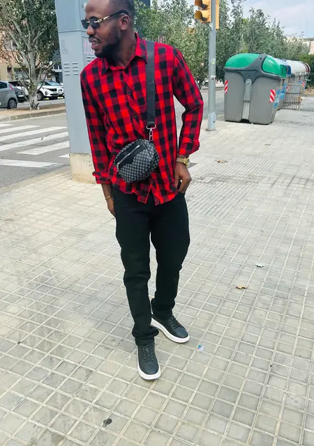 William из Барселоны, ищу на сайте открытые отношения