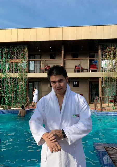 Айбол из Алматы, мне 33, познакомлюсь на одну ночь