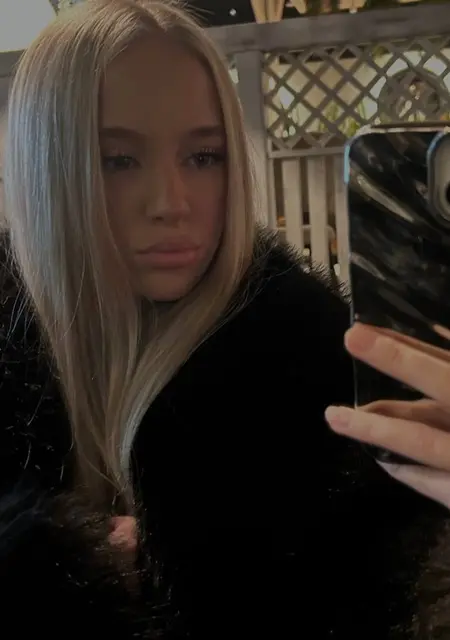 Я Ксюша, 23, из Стамбула, ищу знакомство для вирта