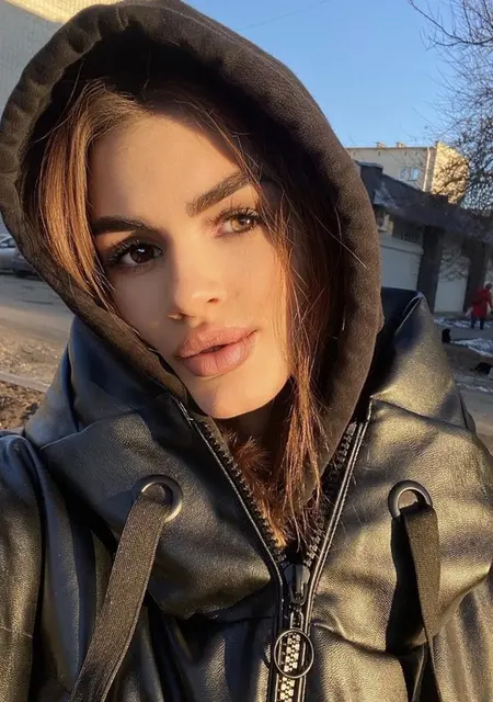 Я Дарья, 27, из Харькова, ищу знакомство для общения