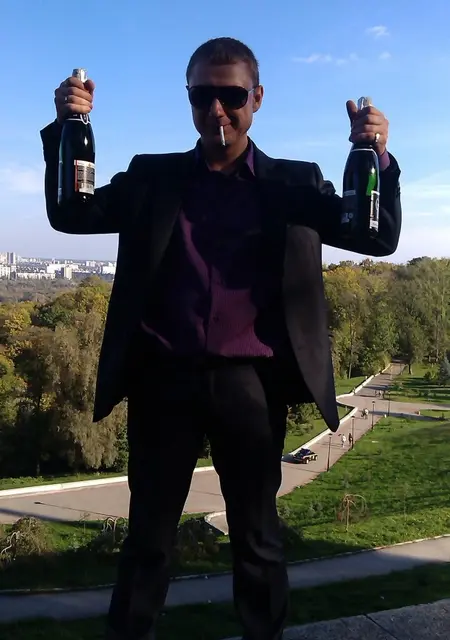 Я Виктор, 43 років, знайомлюсь для приємного проведення часу у Прилуках