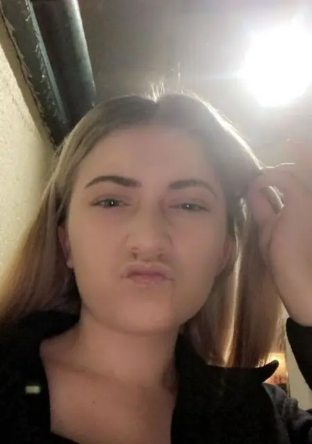 Megan Rowland из Лондона, мне 21, познакомлюсь