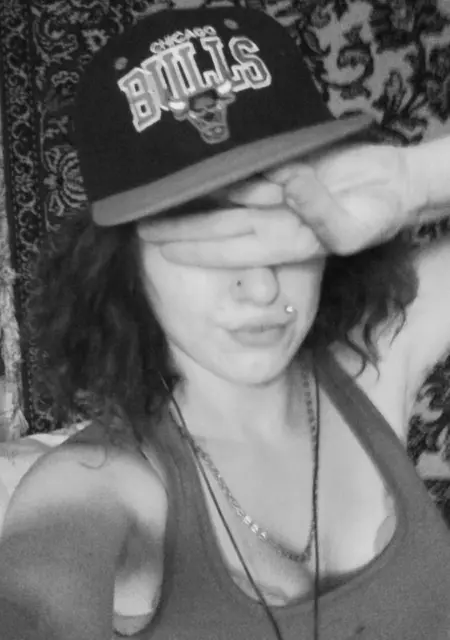 Я Евгения, 30 років з Херсона, шукаю знайомство для дружби