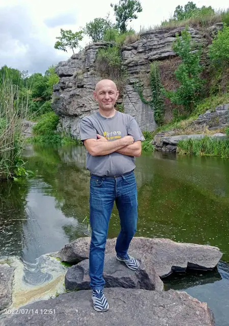 Стас з Броварів, мені 48 років, познайомлюсь без зобов'язань