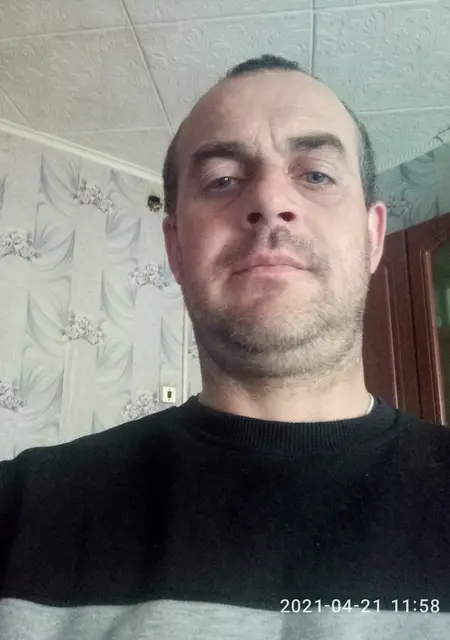 Я Руслан, 46 років з Кривого Рогу, шукаю знайомства без зобов'язань